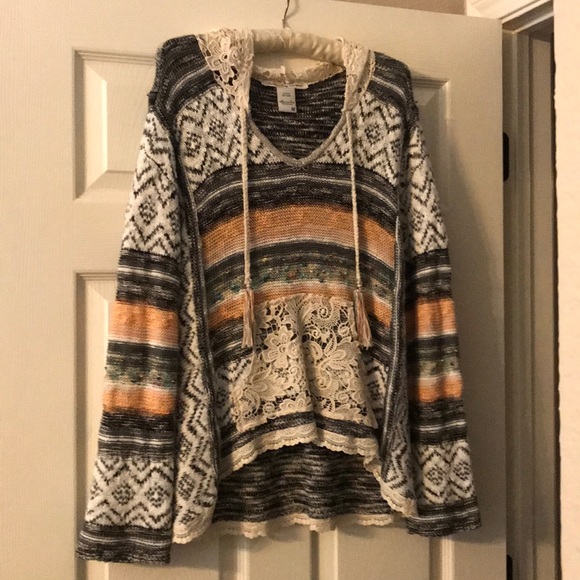 American Rag sweater - Picture 2 of 4